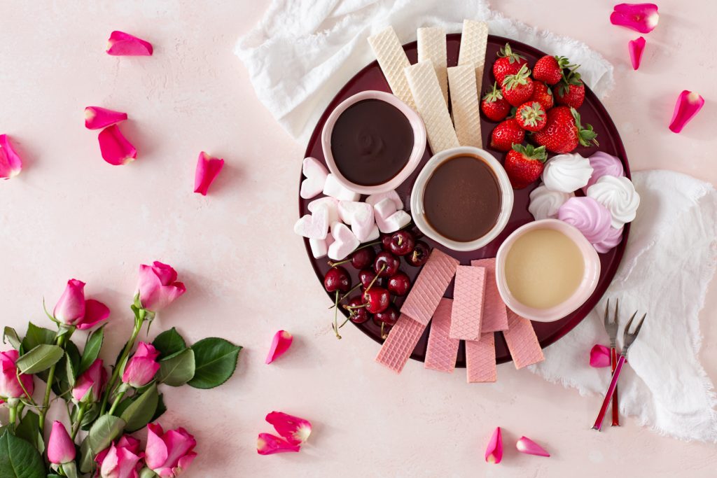 Chocolate Fondue for Two ILoveCooking