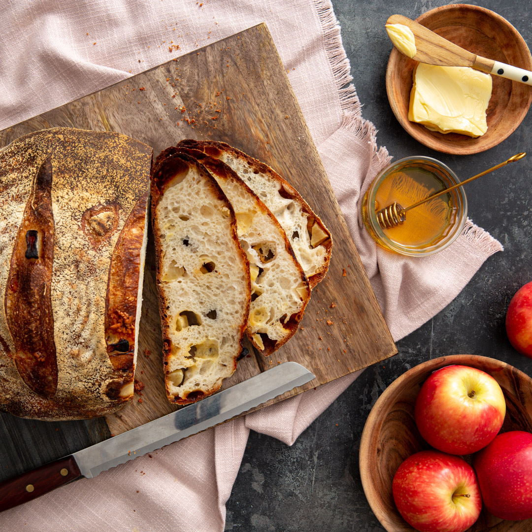 Apple & Cheddar Sourdough | ILoveCooking